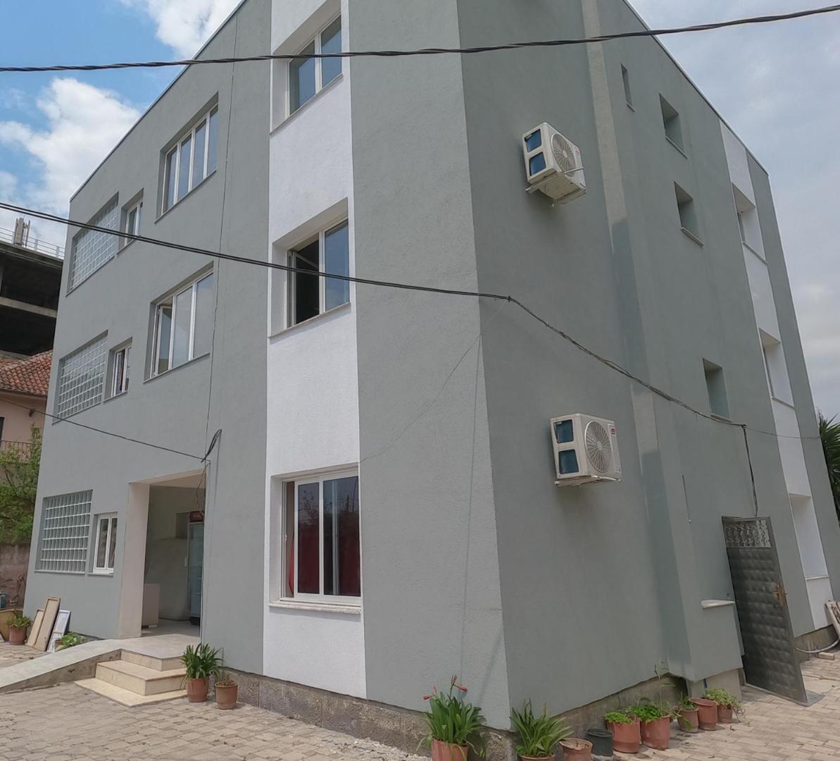 Klerichi Hotel Tirana Exterior photo